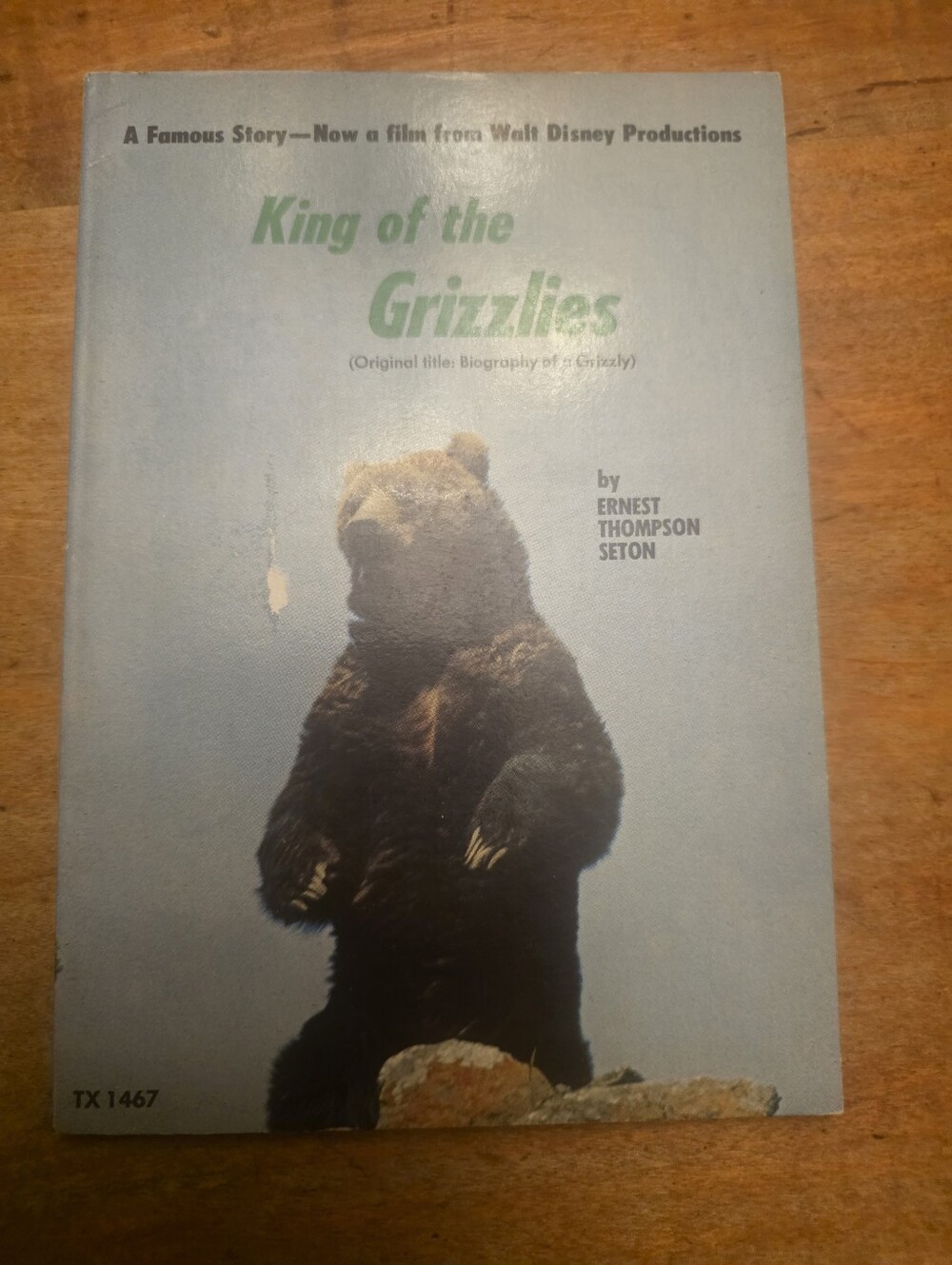 WALT DISNEY - KING OF THE GRIZZLIES - Ernest Seton - MORT KUNSTLER ILLUSTRATIONS